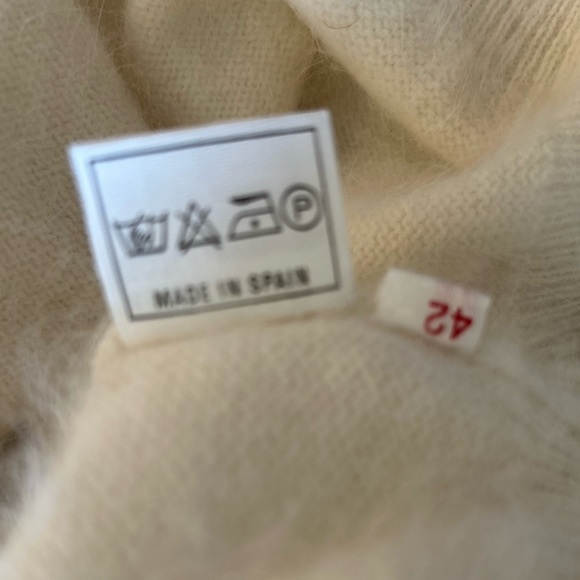 Off-white Angora / Lambs Wool Sweater from Spain - Picture 7 of 8